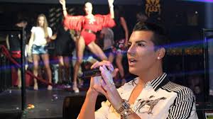 Sosyal medya fenomeni kerimcan durmaz instagram'da yanlışlıkla paylaştığı video ile büyük bir skandala imza attı. Erkan Petekkaya Nin Odul Aldigini Gorunce Cildirdigi Kerimcan Durmaz Dan Aciklama Geldi Prim Yapilmaya