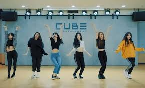1 early life 2 career 3 discography 3.1 mini albums 3.2 digital singles 3.3 collaborations 4 video gallery 5 references soyeon was born on august 26, 1998 at. Hey Senorita Check Out G I Dle S New Choreography Mv All Access Asia