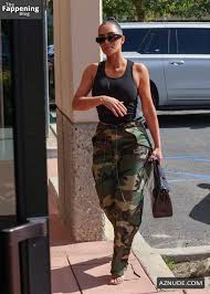 Browse Randomly Sorted Images - Page 1071 - AZNude