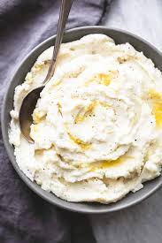 Look through examples of mashed potatoes translation in sentences, listen to pronunciation and learn grammar. Garlic Sour Cream Mashed Potatoes Creme De La Crumb