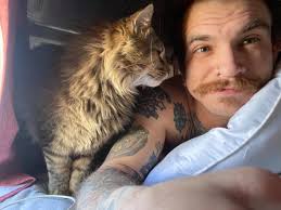 She's smelling her own bullshit 🤣