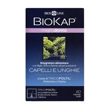 Caduta di capelli nei giovani, tutto quello che c'è da sapere. Capelli E Unghie Forti Con I Giusti Integratori Vanity Fair Italia