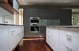 Back in its infancy, custom cabinetry maker henrybuilt didn't make cabinets. Henrybuilt Modern Kitchen New York By Henrybuilt Houzz