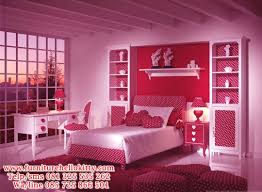 Desain kamar tidur sederhana ini efektif karena ditunjang dengan sebuah jendela kamar yang walaupun tidak besar, tetapi memberikan suasana untuk tempat penyimpanan, desain kamar tidur sederhana ini ditunjang dengan sebuah lemari tanam dengan pintu kayu yang membuka pada wadah. Desain Bentuk Tempat Tidur Hello Kitty Desainer Gambar Set Tempat Tidur Hello Kitty Aneka Tempa Ide Kamar Tidur Sederhana Warna Kamar Tidur Dekor Kamar Tidur