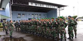 Tidak berkedudukan sebagai calon pegawai negeri sipil atau pegawai negeri sipil, prajurit tni, anggota polri, dan siswa sekolah ikatan dinas pemerintah. Contoh Surat Lamaran Menjadi Prajurit Tamtama Tni Ad 2019 Dapatkan Contoh