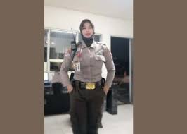 Gaji penjaga malam bank bri. International News Headlines 2021 Gaji Satpam Bank Bri Mataram 2 2 The Economic Trend 2007 A 2011 And Realization Projection 2012