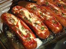 Versate in una padella meglio se antiaderente 2 cucchiai d'olio extravergine, aggiungete i wurstel e fateli cuocere girandoli spesso fino a che non si. Wurstel Ripieni Alla Pizzaiola Sfumature Di Diabete E Di Cucina