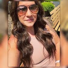 Kelli Meadows's Instagram, Twitter & Facebook