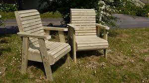What Kind Of Garden Chair Should You Buy Garden Chairs Roll Top Garden Chair The Wooden Workshop Oakford D Garden Chairs Design Garden Chairs Wooden Workshops