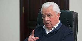 Співоче поле — це майдан для концертних вистав у печерському ландшафтному парку у києві.саме поняття «співоче поле» означає відкритий простір, де проводяться концерти, фестивалі. Leonid Kravchuk Perenis Operaciyu Na Serci Zmi