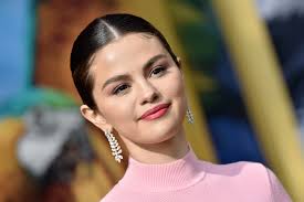 BREAKING: Dustin Diamond, 'Saved By the Bell's Screech, Has Died at 44