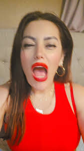 Scarlet Ayala Fanova