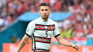 Raphaël guerreiro fifa 20 career mode рейтинги игрока. A5q1vobtegynlm