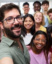 Edward Rolfe's Instagram, Twitter & Facebook