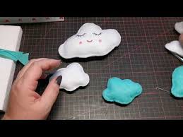 Taufkerze selber machen und selbst verzieren mit diesem bastelset für jungen und mädchen. Wolken Mobile Filzen Youtube