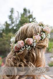 Dusty Pink Roses And Baby S Breath Lovely Www Jademcintoshflowers Com Au Www Artyjphotography Com Au Rose Flower Crown Pink Rose Flower Rose Crown