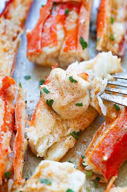King Crab Recipe With Sriracha Lemon Butter Crab Legs Recipe Baked Crab Legs Best Seafood Recipes