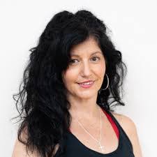 Carly Cline's Instagram, Twitter & Facebook