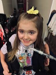 Tara Dellinger's Instagram, Twitter & Facebook