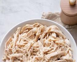 Gambar 1 pound boneless, skinless chicken breasts, cooked and shredded
