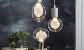 If they are dimmable and you use a regular dimmer they will dim but a standard dimmer will not give you 100% dimming and might go bright to off in half a turn or. The Dimmer Guide Christmas Decorative Lighting For Indoors Outdoors