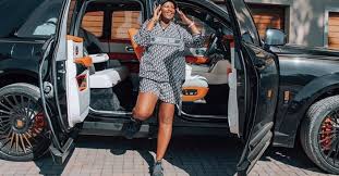 Just shared a photo of a rolls royce on facebook which he captioned the king is back!! Shauwn Mamkhize Splurges On A R16m Rolls Royce Cullinan Mufudza Online