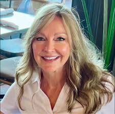 Hairstylist for senior in Frisco?