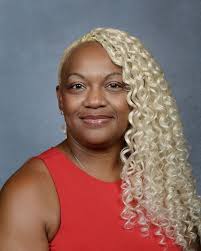 Holy Trinity College & Academic Advising