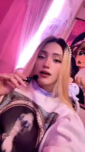 Ｊｅｌｌｙｆｉｓｈ Ｇａｌａｘｙ added a new photo.