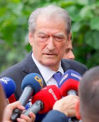 Rama nis fushatën për shkrirjen e SPAK, kryeministri kërkon futjen nën  kontroll të drejtësisë së re nga Ulsi manja, prit