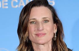 Camille Cottin Captivates at Venice Film Festival with Vintage Coloration