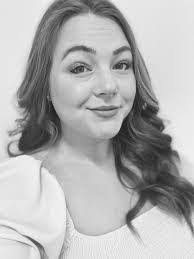 Lucia Yost's Instagram, Twitter & Facebook