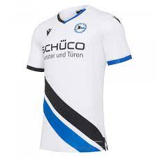 Arminia menawarkan olahraga sepak bola, hoki lapangan, figure skating, dan olahraga lainnya. Arminia Bielefeld 2020 21 Away Shirt Macron
