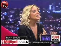 Saba tümer, 5 aralık 1970 tarihinde i̇zmir'in alsancak semtinde dünyaya gelmiştir. Saba Tumer Her Gelene Veriyor Musun Youtube