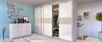 Falls sie für ihre einbauschränke passleisten benötigen geben sie dies bitte im bemerkungsfeld bei der konfiguration an. Einbauschrank Schiebeturen Nach Mass Deinschrank De