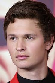 Diagnosticada com câncer, a adolescente hazel grace lancaster (shailene woodley) se mantém viva graças a uma droga experimental. Ansel Elgort Wikipedia A Enciclopedia Livre