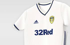 Cette page présente un aperçu détaillé de la saison 20/21 du club. Pellegrino Leggero Altrimenti Leeds United Kappa Investimento Ideologia Fienile