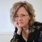 Exposing the Memories, Stories and Beliefs that Drive Our Behavior with  Rhonda Nelson