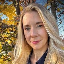 Amy Sowers's Instagram, Twitter & Facebook