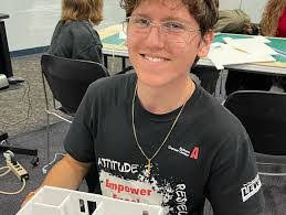 Andrew Kelner's Instagram, Twitter & Facebook