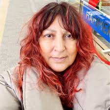 Get ready to watch Extraordinary Portraits with Bill Bailey Friday 7th BBC  One 7.30pm. It will move surprise and entertain you