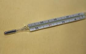 La temperatura exacta que debería motivar una llamada al médico depende de la edad del niño, la enfermedad y si el niño presenta otros síntomas además de la fiebre. Cual Es La Temperatura Normal Del Cuerpo