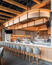 Gıda ve eğlence için geldiğinde hepsi var sports bar! 590 Bar Lighting And Design Ideas Design Bar Design Restaurant Design