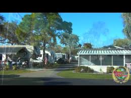 It is located on the edge of a small lake, and it is near interstate 75. Groves Rv Resort Fort Myers Florida Rv Parks Mobilerving Com
