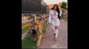 Influencer walking with pet tiger shocks social media: I would be scared  to death | Trending - Hindustan Times