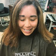 Salon Uptown Downtown