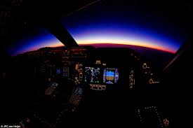 9,468 followers · fan page Pilot Captures Boeing 747 Cockpit In Stunning Photo Series Daily Mail Online