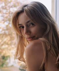 Ivy Stiles's Instagram, Twitter & Facebook