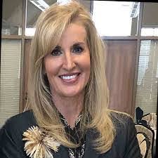 Kristin Chrisman's Instagram, Twitter & Facebook