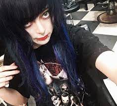 2019 autumn instagram おしゃれまとめの人気アイデア pinterest manic panic japan ﾏﾆｯｸﾊﾟﾆｯｸ ｼ 前髪 髪の毛 紫